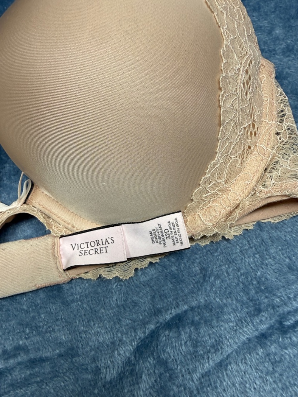 Victoria's Secret Beige Lace-Trim Demi Push-Up Bra - Picture 2 of 4